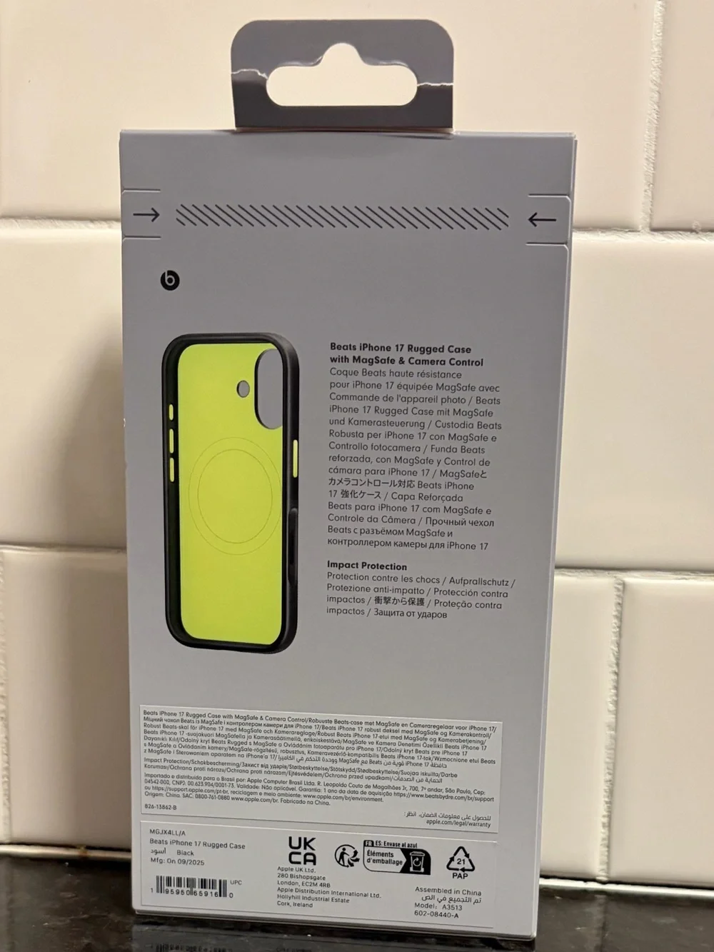 Beats by Dre iPhone 17 Rugged Case with MagSafe & Camera Control - New